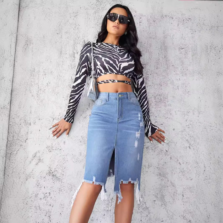 Damen nan taillierter Destroyed-Denim-Midirock mit Fransenbesatz, Frontschlitz und Gürtelschlaufen Drune