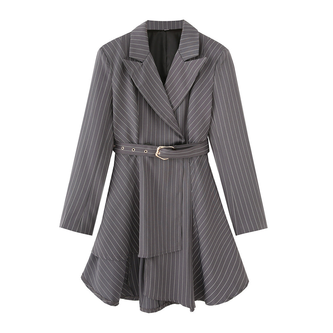 Damen nan tailliertes Blazerkleid mit Nadelstreifen, Bindegürtel und asymmetrischem Saum Drune