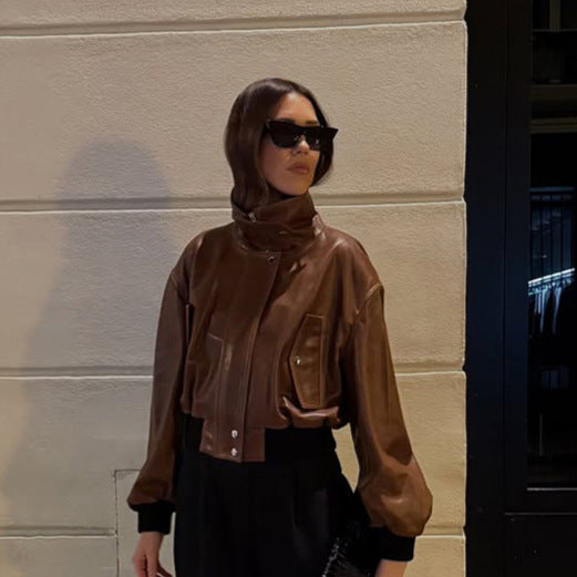 Damen Kurz geschnittener Lederblouson mit hohem Stehkragen und Ballonärmeln Drune
