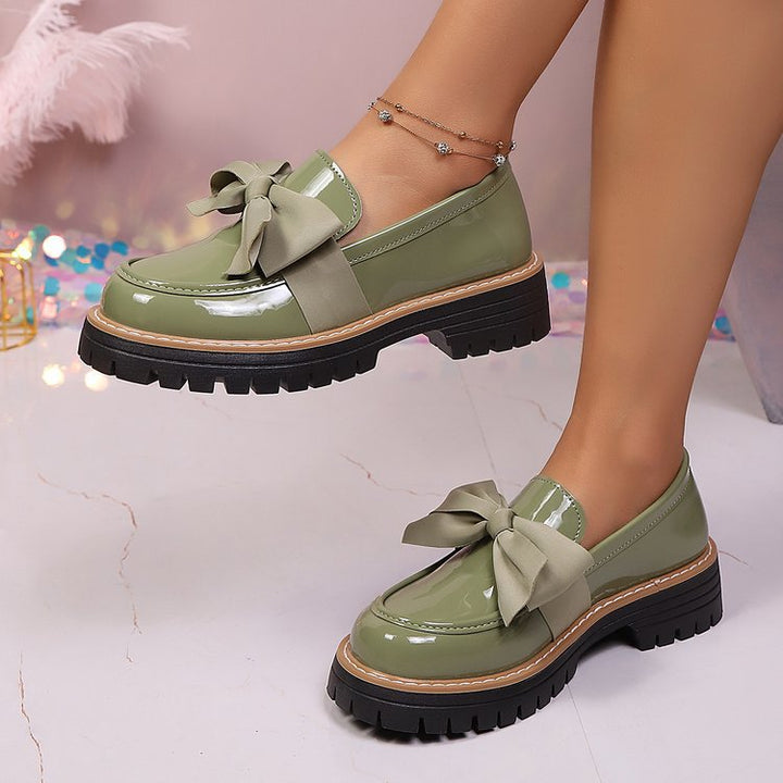 Damen  Lack-Optik Loafer mit massiver Profilsohle und großer Stoffschleife Drune
