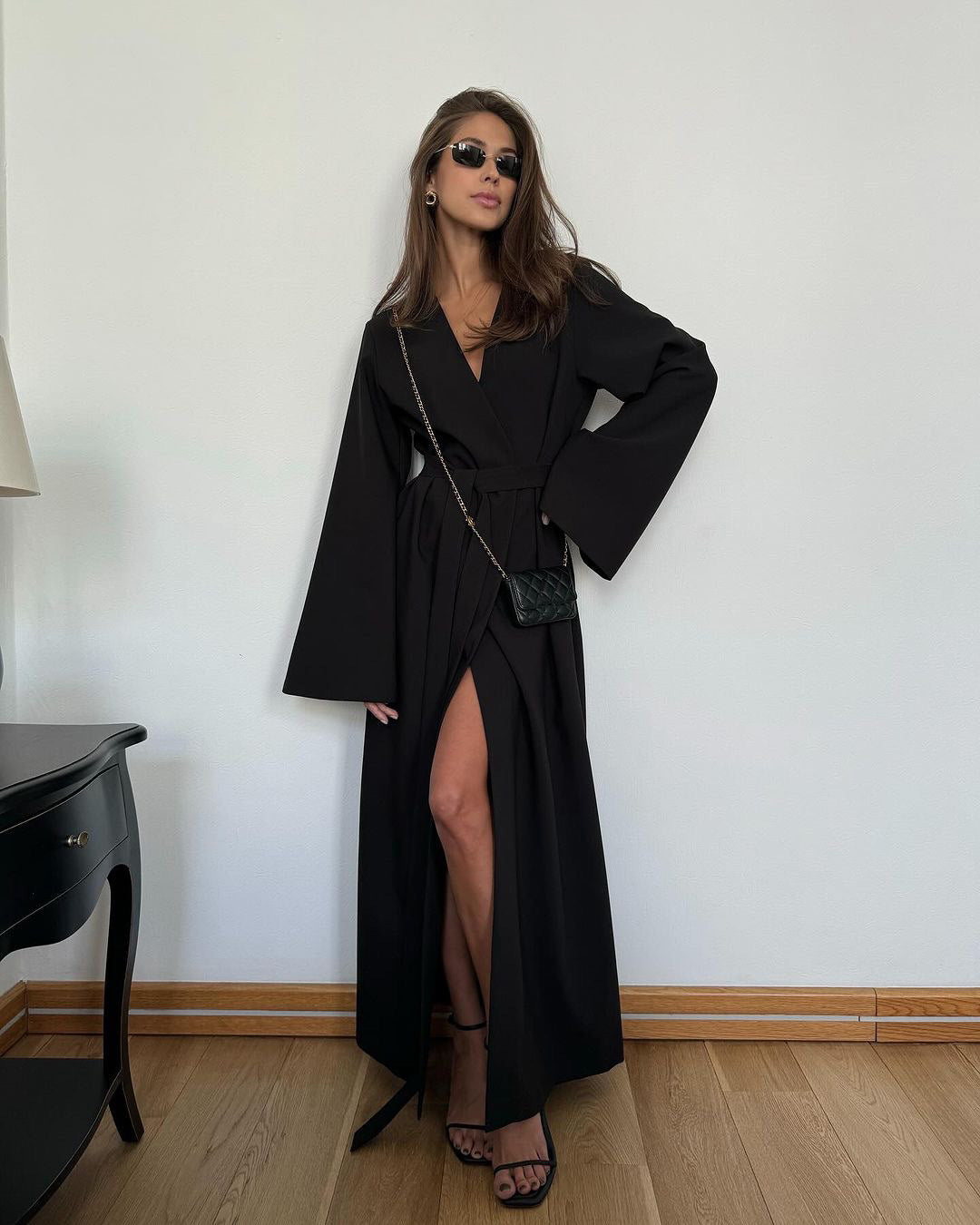 Damen Maxi-Kleid mit schickem V-Ausschnitt und weiten Ärmeln Drune