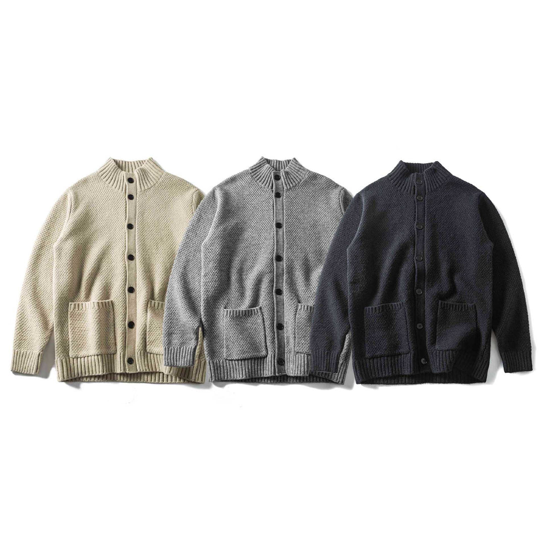 Damen Grobstrick-Cardigan mit hohem Rippkragen, Knopfleiste und aufgesetzten Taschen Drune