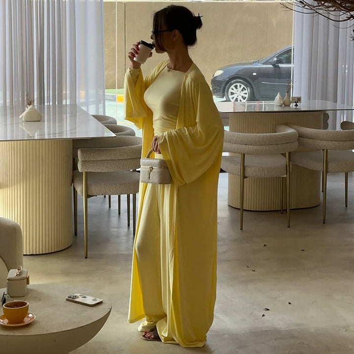 Damen Loungewear-Kombination mit weit geschnittenem Oberteil und weiten Hosen Drune