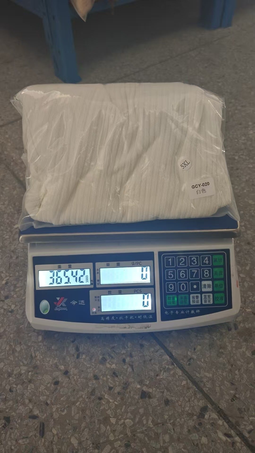 Damen Kuscheliger Oversize Rollkragenpullover mit Zierknöpfen an den Ärmeln Drune