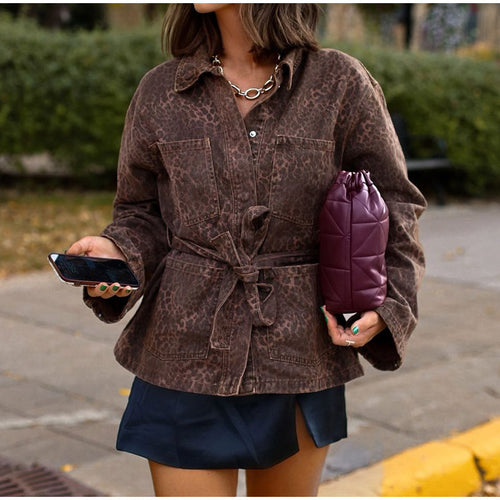 Damen modische Jeansjacke im Leoparden-Design mit Gürtel Drune