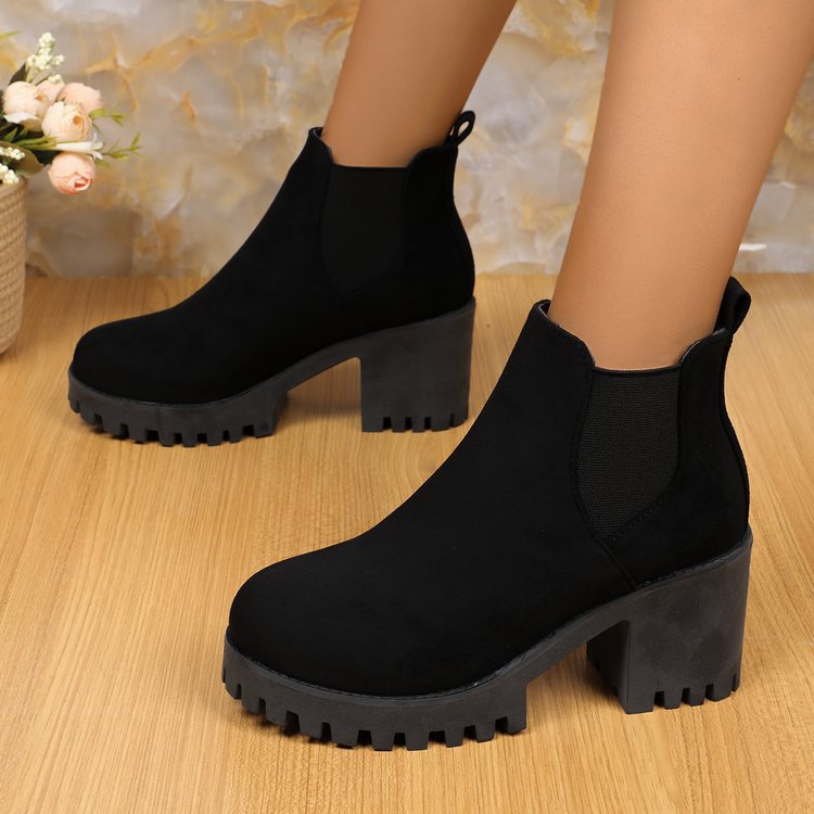 Damen nan Chelsea-Ankle-Boots mit grober Profilsohle, elastischen Seiteneinsätzen und Pull-Tab Drune