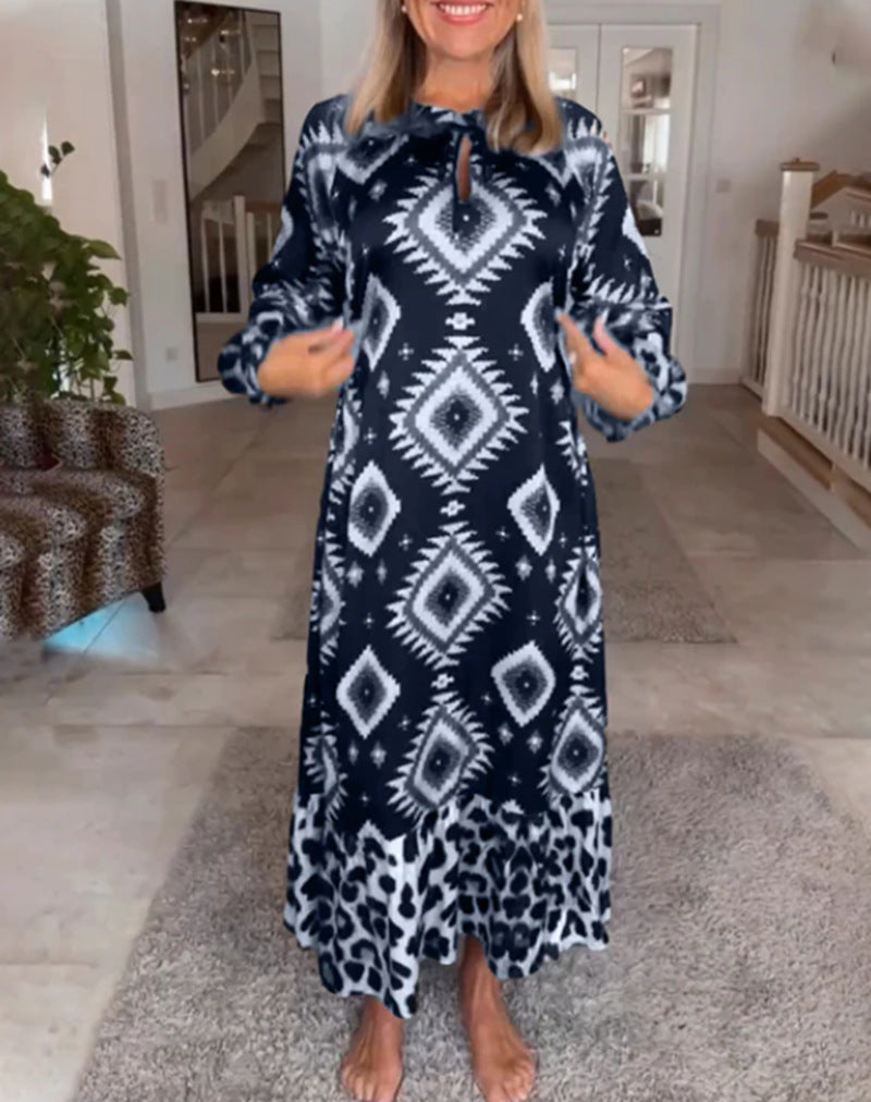Damen nan fließendes Maxikleid mit Ethno‑Diamantprint, Schlüsselloch‑Ausschnitt und Kontrast‑Volant Drune