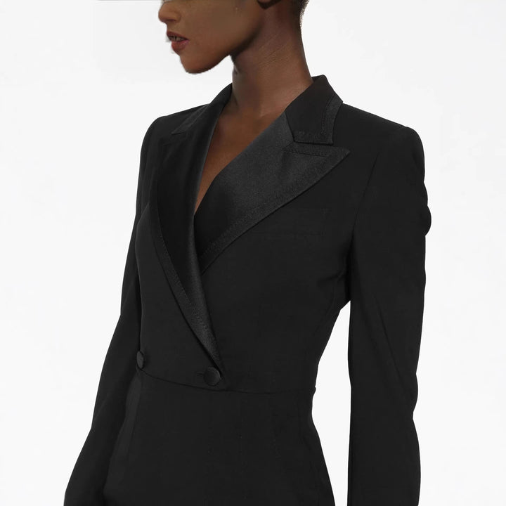 Damen Tailliertes Blazerkleid im Longcut mit Satinrevers und Frontschlitz Drune
