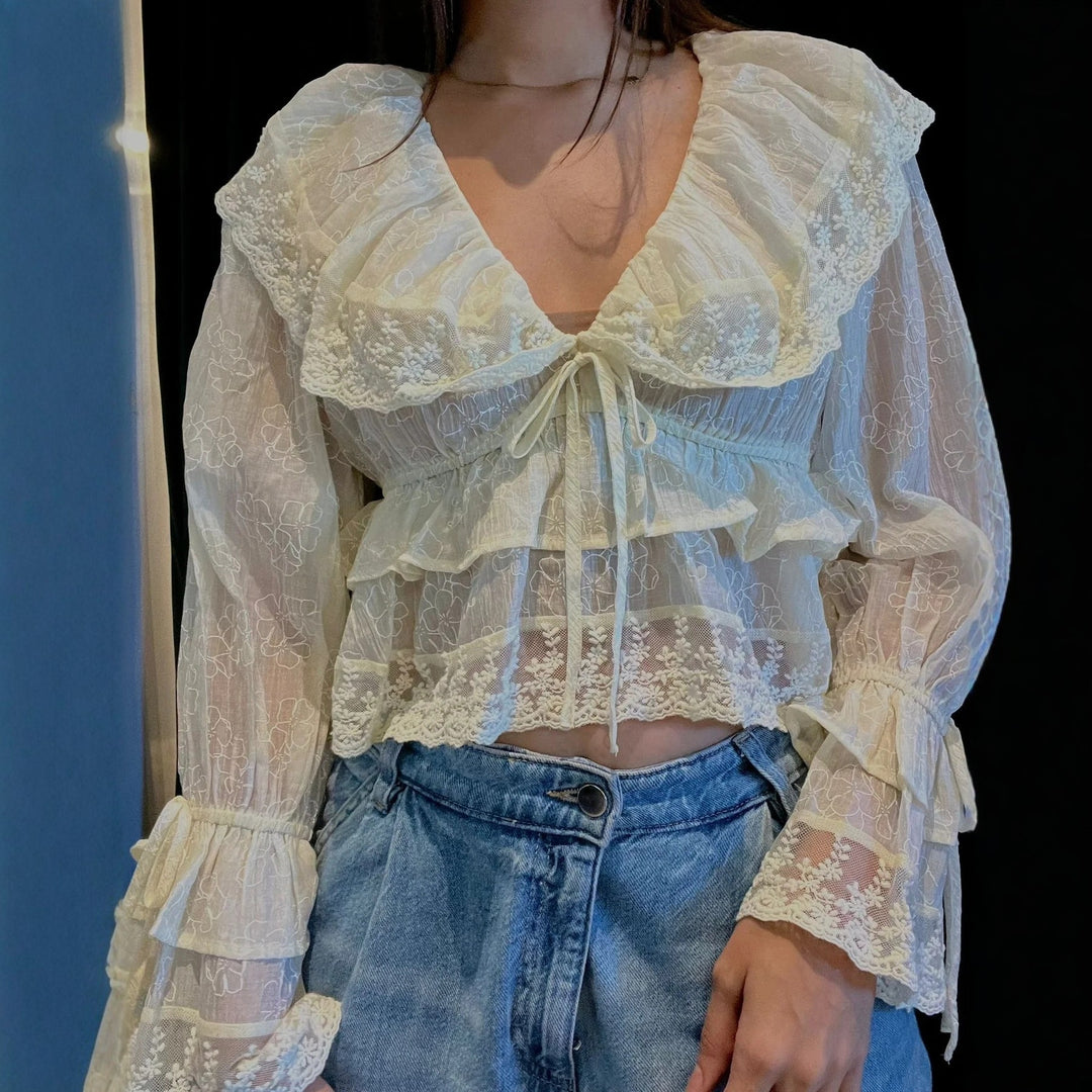 Damen romantische Bluse mit Spitzenverzierungen und Rüschendetails Drune