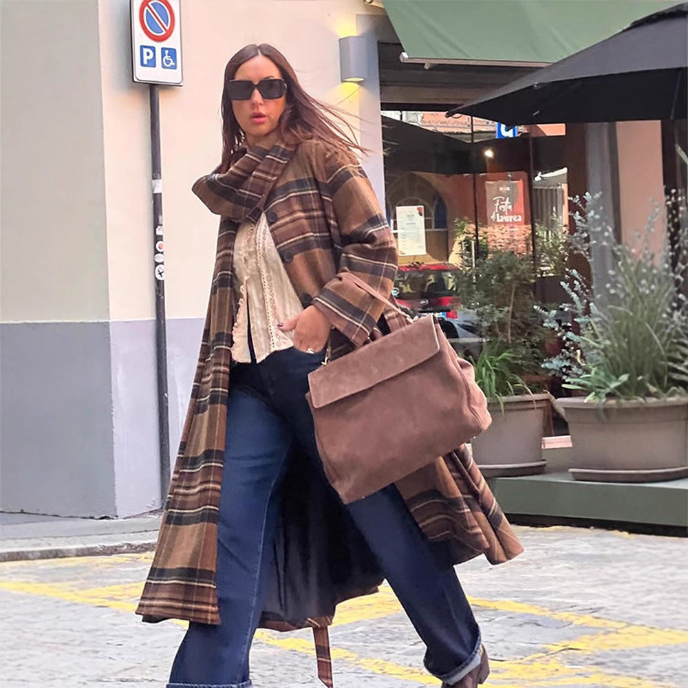 Damen Langmantel im Karo-Look aus Wollmix mit überlangem Stehkragen und Glockenärmeln Drune