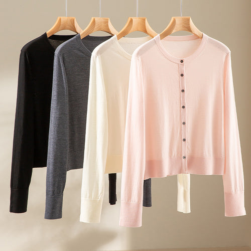 Damen Leichter Feinstrick-Cardigan im Cropped‑Schnitt mit Rundhals und durchgehender Knopfleiste Drune