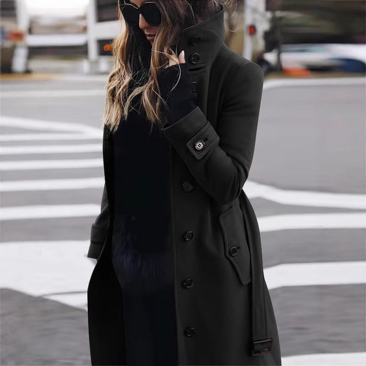Damen Langschnittiger Trenchcoat mit überhöhtem Stehkragen, Knopfblende und Taillengürteloptik Drune