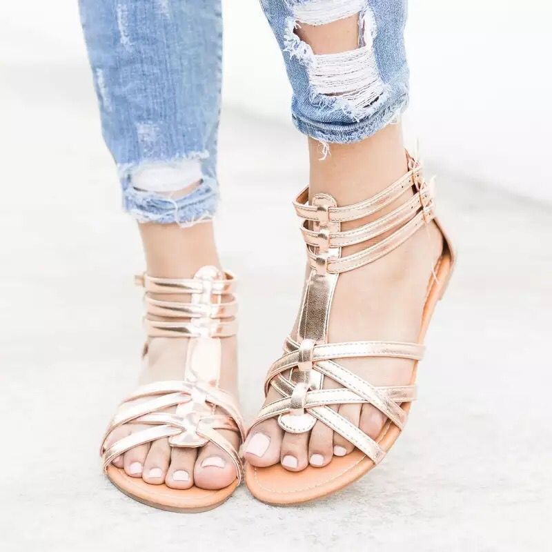 Damen Boho-Sandalen mit verstellbaren Knöchelriemen und Ethno‑Print Drune