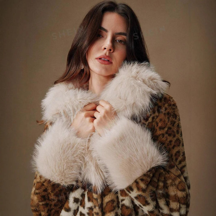 Damen Midilanger Kunstpelzmantel im Animal-Look mit abgesetztem Langhaar-Kragen und Manschetten Drune