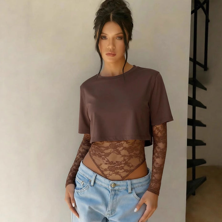 Damen Kurzschnitt-Shirt mit transparentem Spitzen-Bodysuit-Overlay Drune