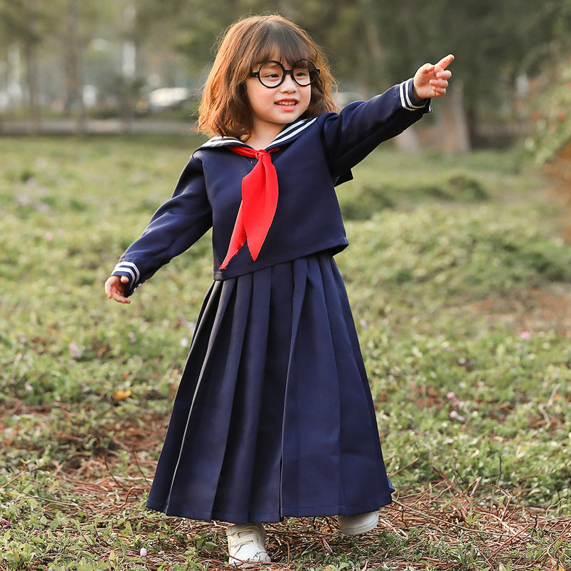 Mädchen Matrosenkleid mit großem Kragen und rotem Halstuch Drune