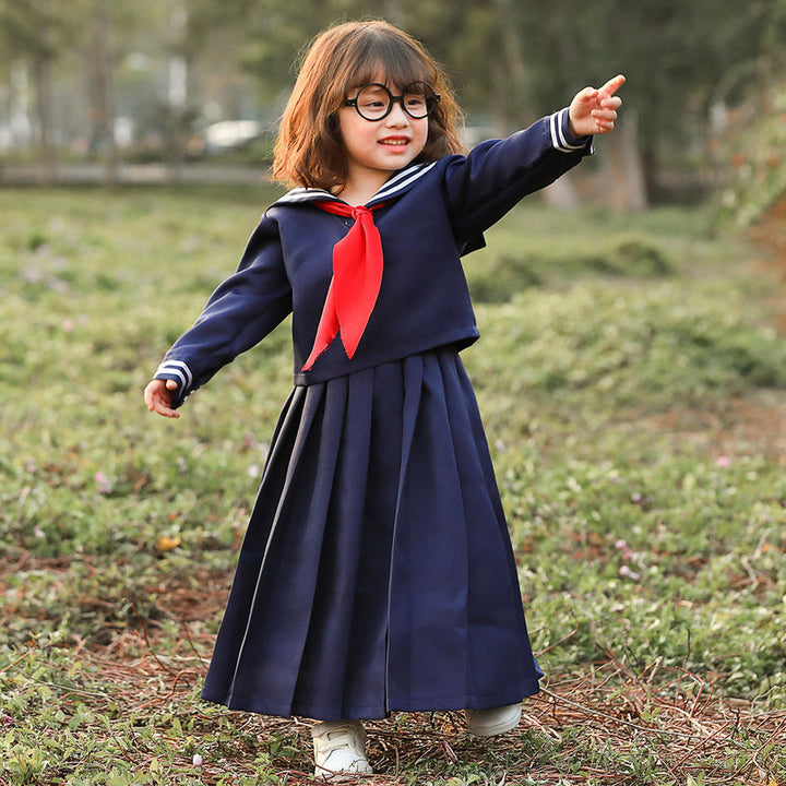 Mädchen Matrosenkleid mit großem Kragen und rotem Halstuch Drune