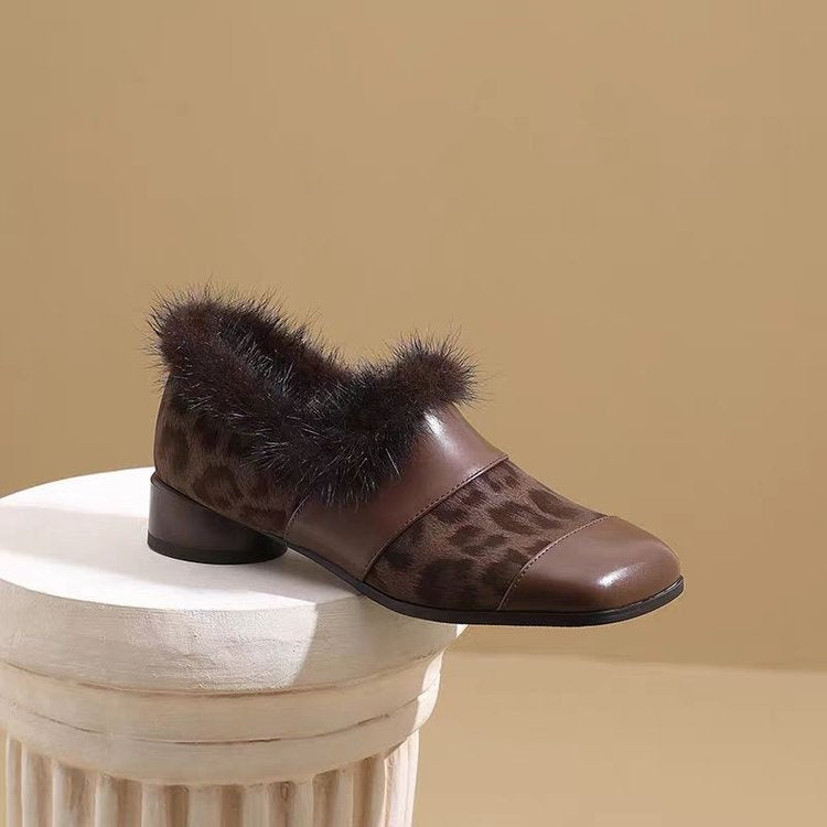 Damen Stilvolle Slipper mit Fellbesatz Drune