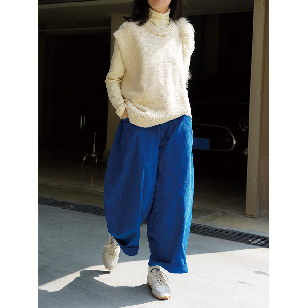 Damen weite Cordhose mit hohem elastischem Bund und aufgekrempeltem Saum Drune