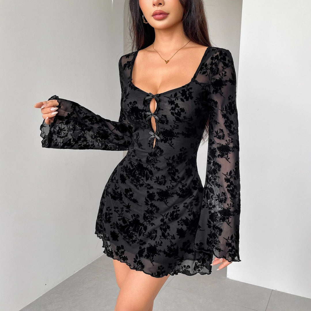 Damen nan kurzes Meshkleid mit floraler Samtflock-Optik, Ausschnitt-Öffnungen und Zierbändern Drune