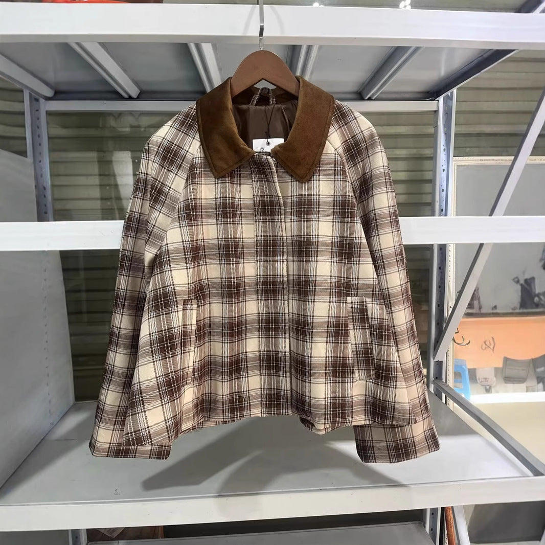 Damen nan karierte Übergangsjacke mit kontrastierendem Samtkragen, verdeckter Frontleiste und Eingrifftaschen Drune