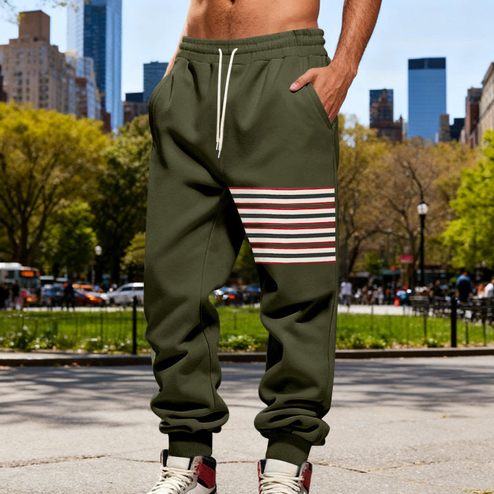 Herren Relaxed-Fit Jogginghose mit seitlicher Streifenapplikation, Kordelzug & gerippten Bündchen Drune