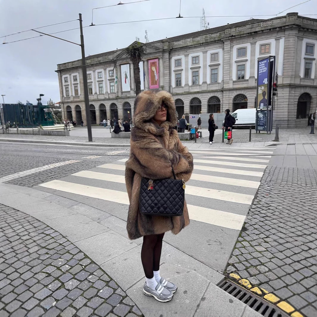 Damen Kuschelige Freizeitjacke mit reflektierenden Details und praktischer Kapuze Drune