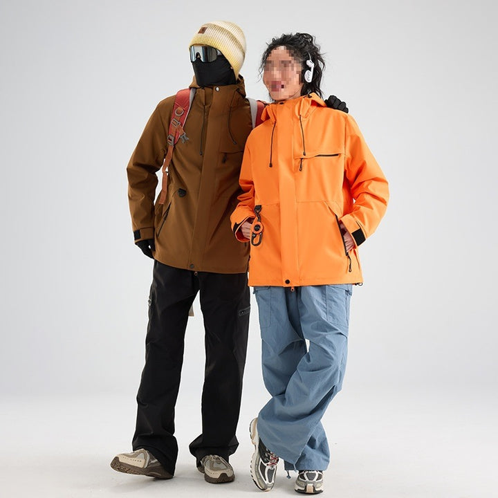 Herren Wasserdichte und atmungsaktive Ski‑ und Snowboardjacke mit Kapuze, Multi‑Taschen & Thermoversiegelung Drune