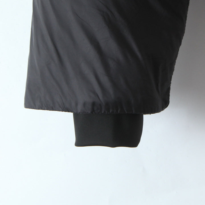 Damen Kurze boxy Funktionsjacke mit Kapuze, wattierter Isolierung und diagonalen Reißverschlusstaschen Drune