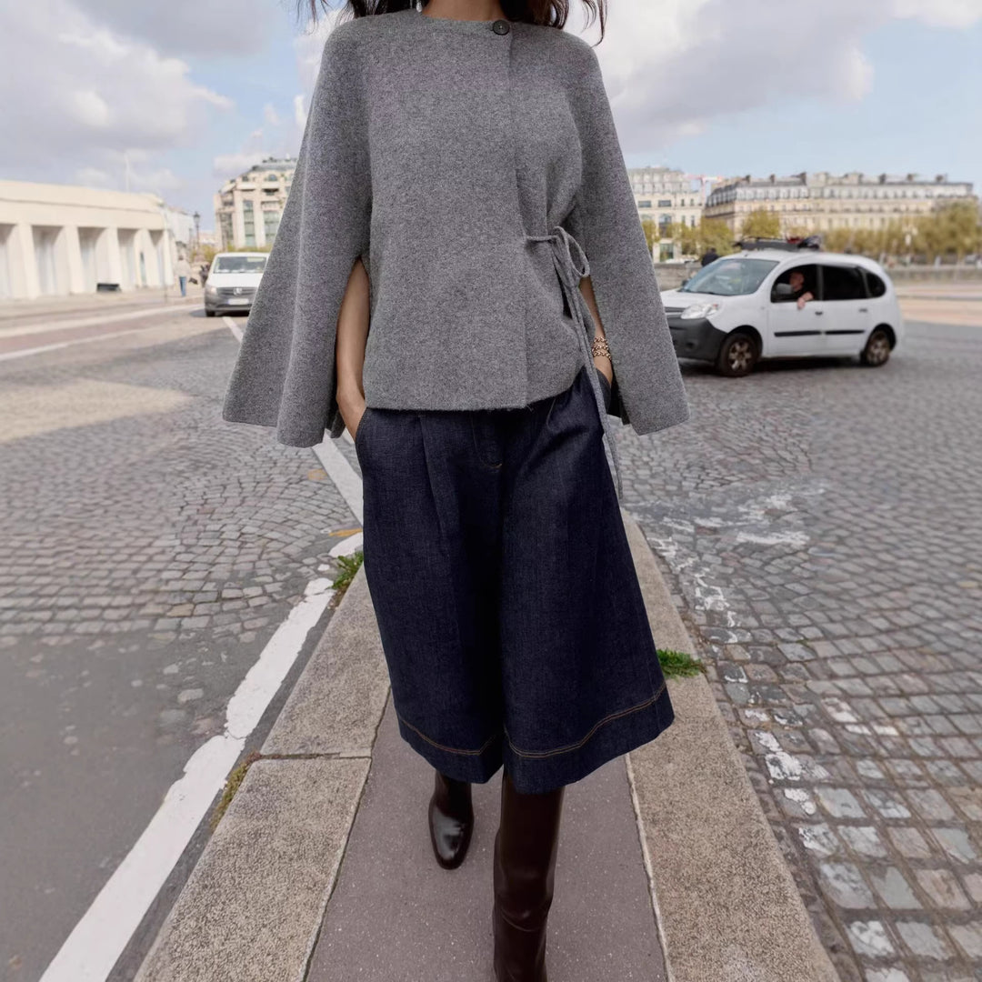 Damen Kurzes Wollmix‑Cape mit Rundhals, Tunnelzug‑Taillierung und Trompetenärmeln Drune