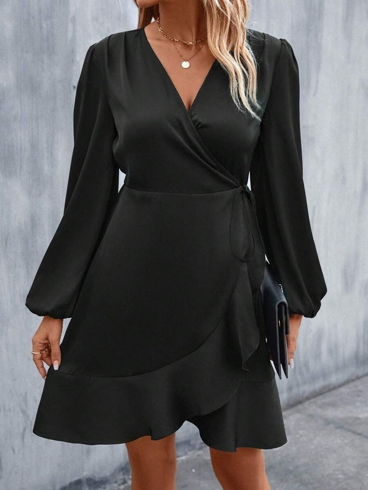 Drune | V-Ausschnitt Kleid Satin Taille Eng Niedrig Ausschnitt Lässig Midi Kleid Süß Frauen Kleidung
