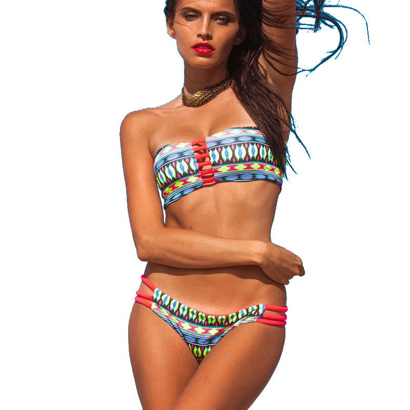 Damen Bandeau-Bikini mit trendigen Rüschendetails Drune