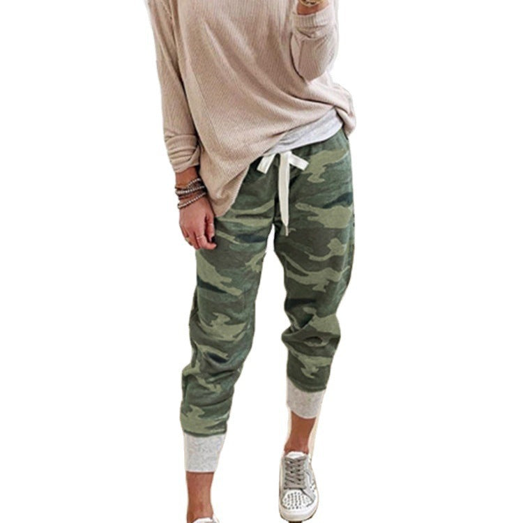 Damen Kordelzug-Jogpant im Camouflage-Look mit schmalem Fußbündchen Drune
