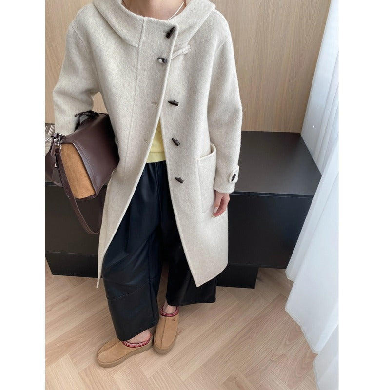 Damen eleganter Wollmantel mit hohem Kragen und Knopfdetails Drune