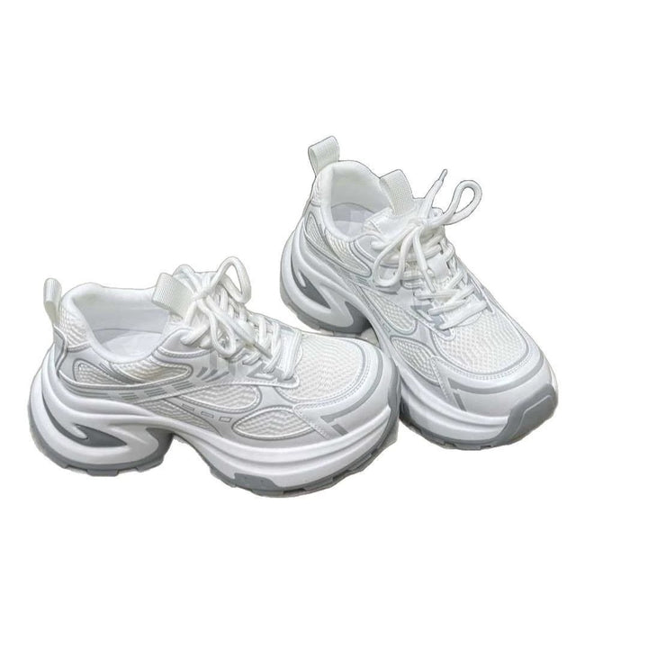 Damen futuristische Plateausneaker mit skulpturierter Wedgesohle und reflektierenden Mesh-Akzenten Drune