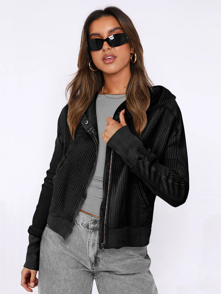 Damen Sportliche Kapuzenjacke aus strukturiertem Material Drune