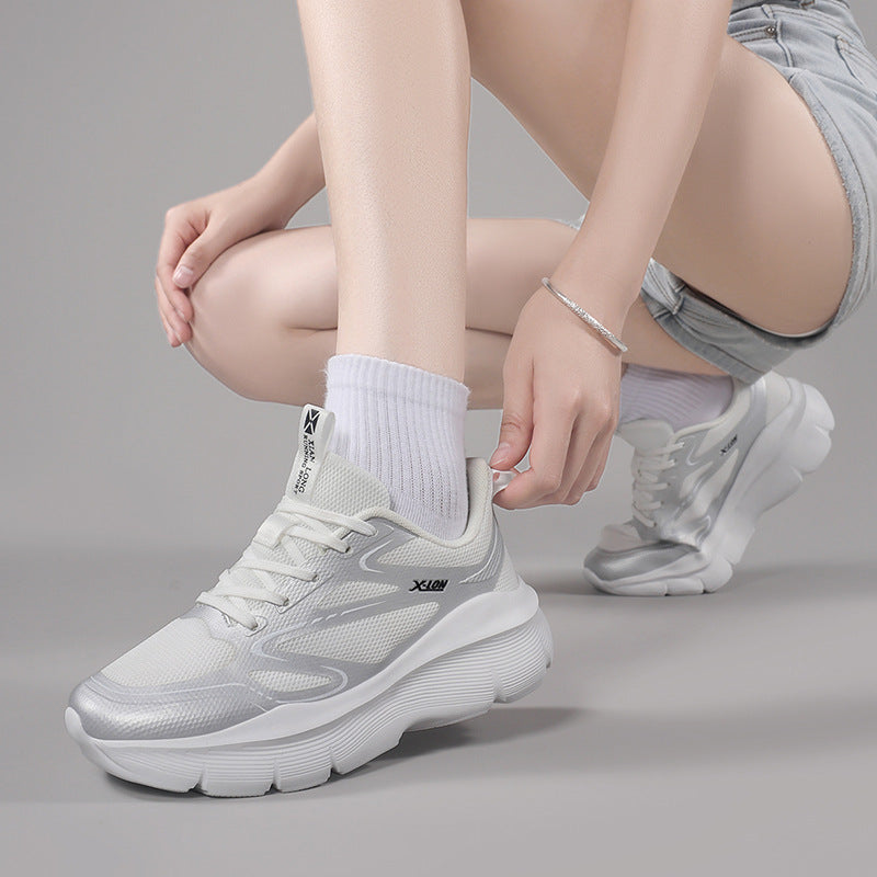 Damen nan modische Volumen-Sneaker mit atmungsaktivem Mesh, verstärkenden Overlays und extra gedämpfter Keilsohle Drune