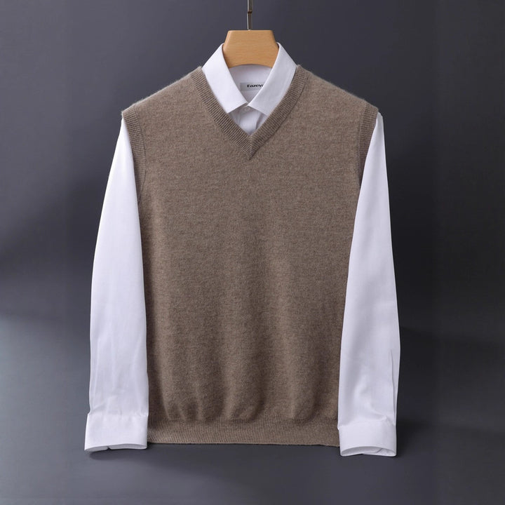 Herren Feine V‑Ausschnitt Strickweste aus Merino‑Blend mit geripptem Saum Drune