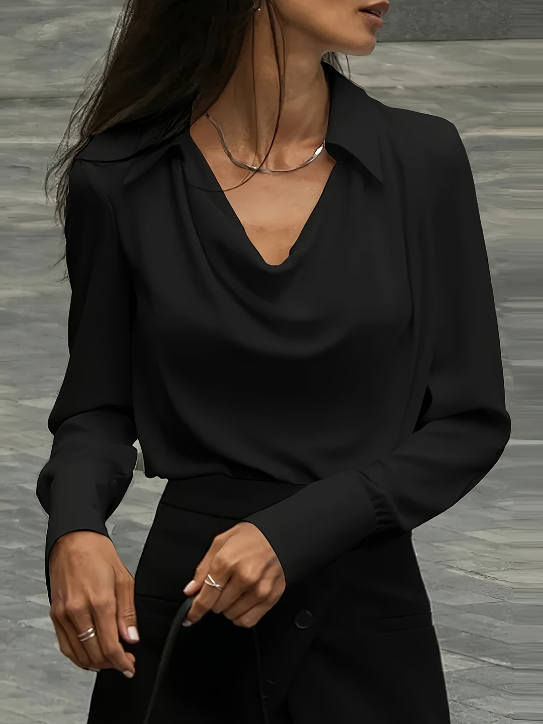 Damen Elegante Bluse mit schwungvollem Ausschnitt und langem Arm Drune