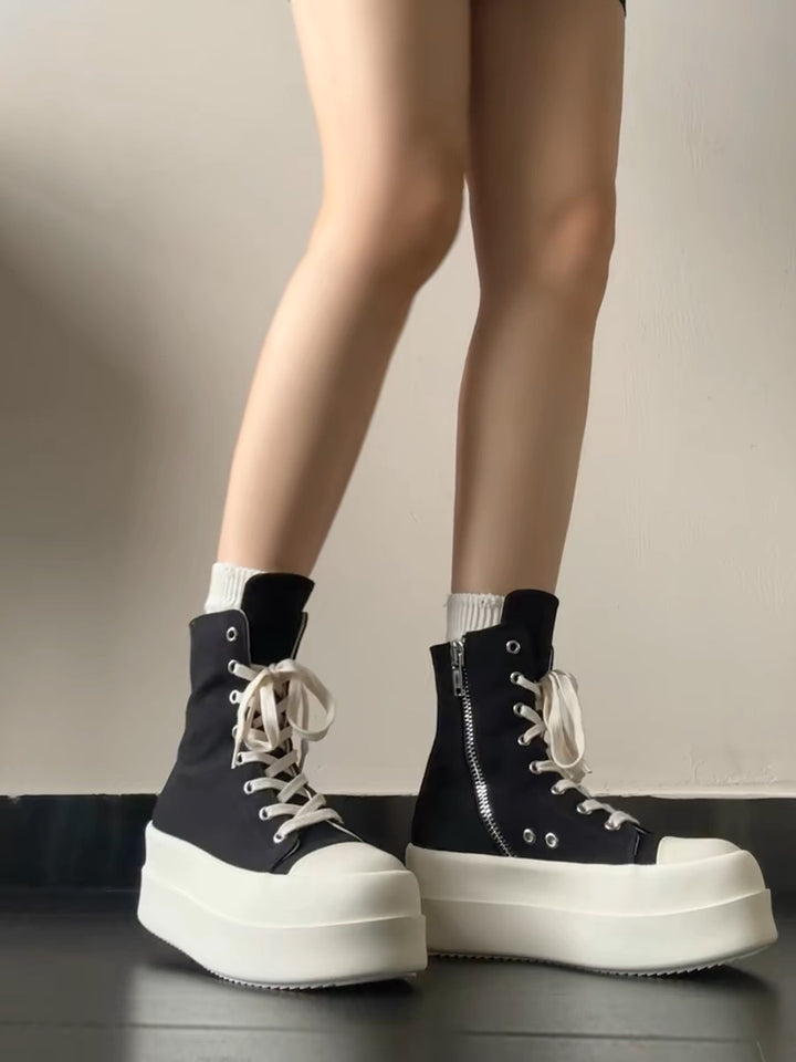 Damen Plateau-Boots mit überhöhter Gummiplattform, hohem Schaft und verstärkter Zehenkappe Drune
