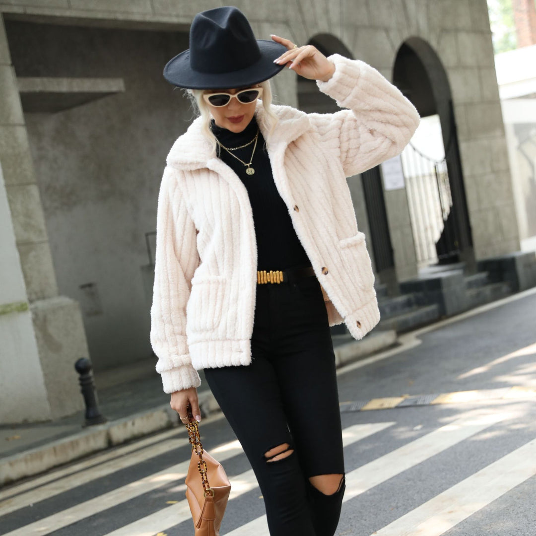 Damen Plüschjacke mit modernen Steppdetails und aufgesetzten Taschen Drune