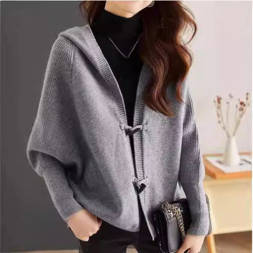 Damen kuschelige Strickjacke mit Kapuze und leicht oversized Schnitt Drune