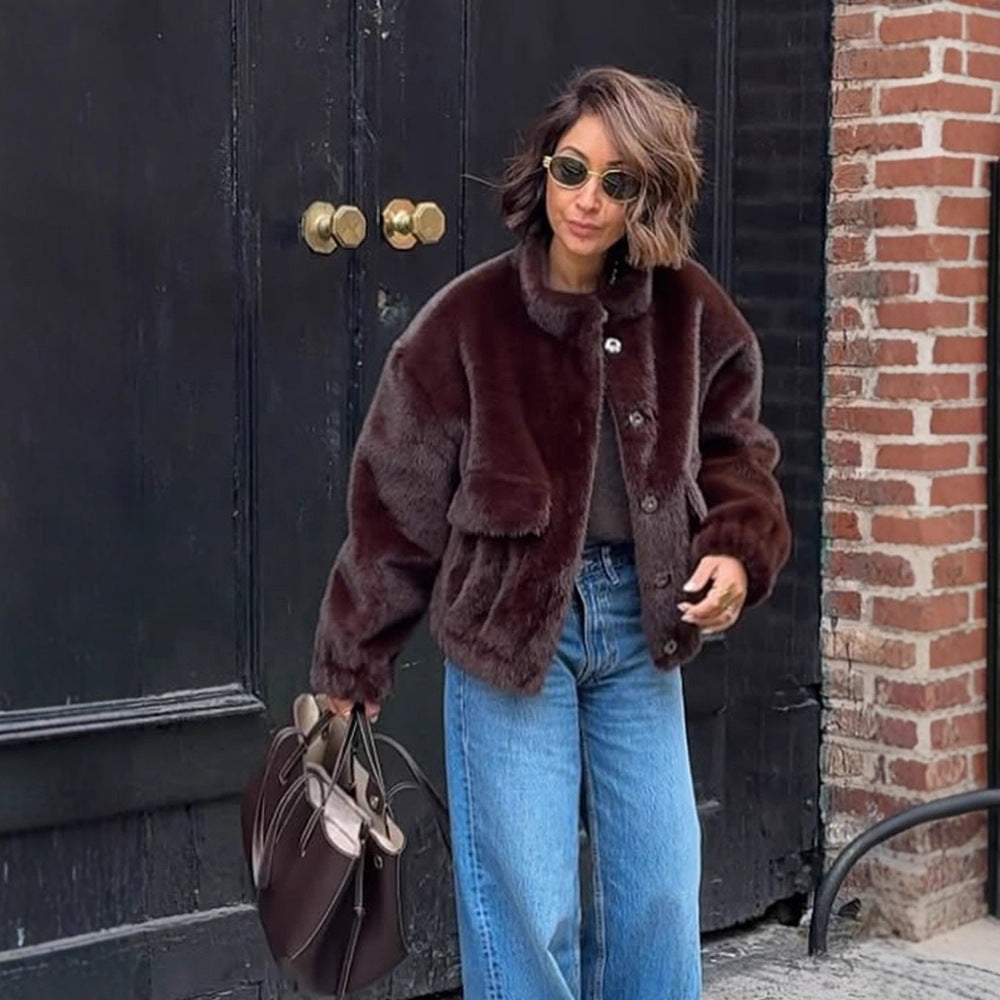 Damen Kurzjacke im Teddy‑Fauxfur mit Boxy‑Silhouette und aufgesetzter Tasche Drune