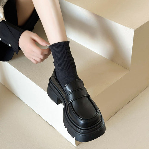 Damen Plateau-Lederschuhe mit modischem Detail und robuster Sohle Drune