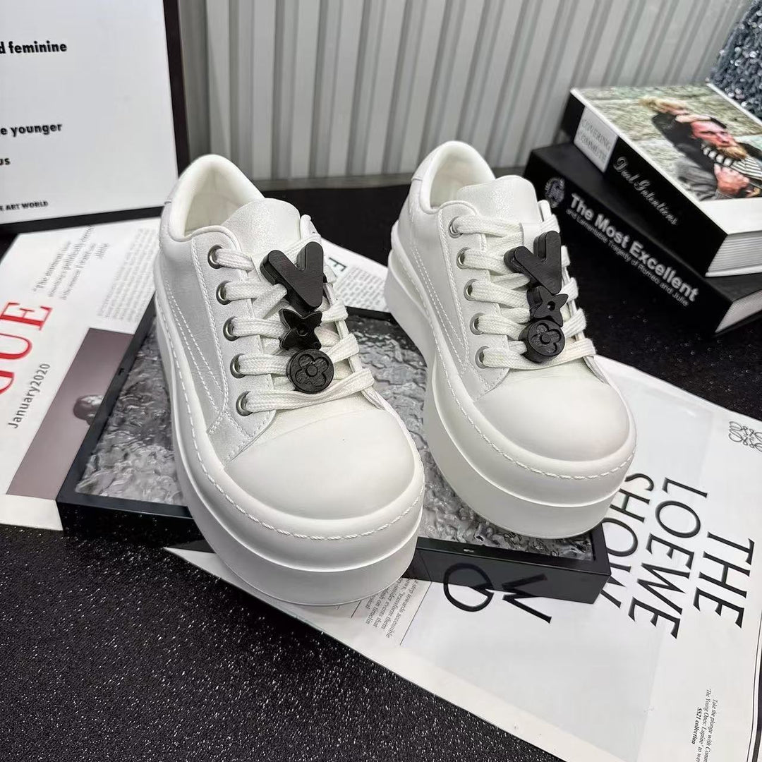 Damen Plateau Sneaker mit trendigem Design und elastischen Schnürsenkeln Drune