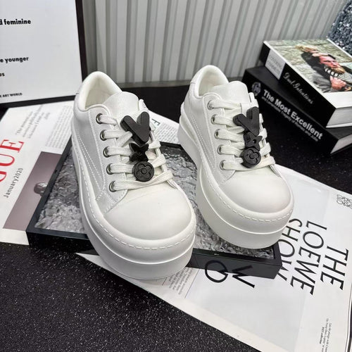 Damen Plateau Sneaker mit trendigem Design und elastischen Schnürsenkeln Drune