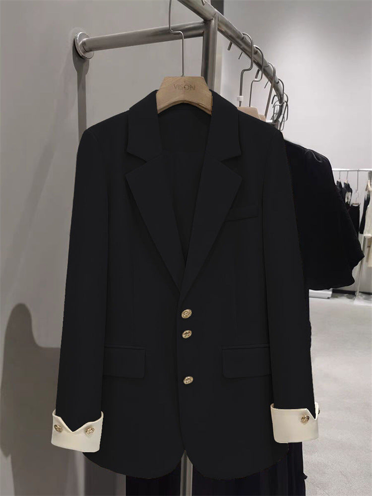 Damen Eleganter Blazer mit goldenen Knopfdetails Drune