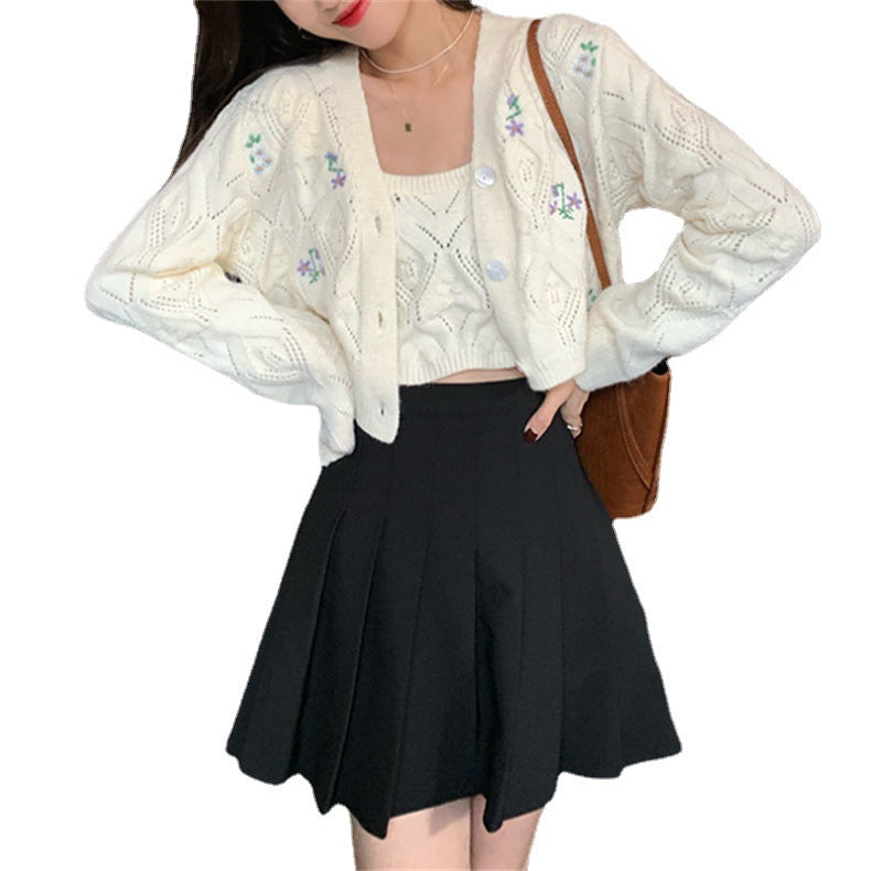 Damen kurze Strickjacke mit floralen Akzenten und Lochmuster Drune
