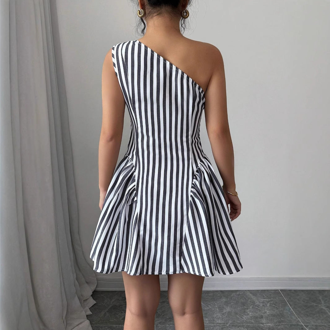 Damen Schulterfreies Streifen-Kleid mit eleganten Falten Drune