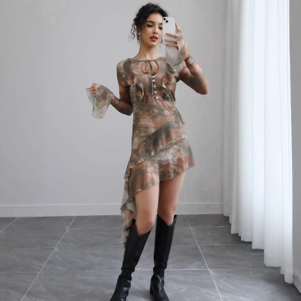Damen Asymmetrisches Chiffon-Minikleid mit Volants, transparenten Ärmeln und Zierknopfleiste Drune